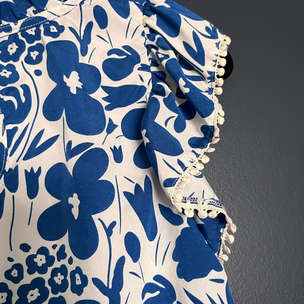 Women’s Blue Floral Ruffle Sleeve Top - Picture 11 of 16